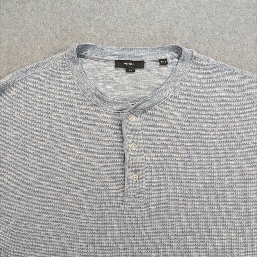 Vince Mens Blue Heathered Waffle Knit Long Sleeve Henley Shirt Size Medium 20x27